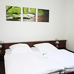 Zeitlos Und Restaurant Am Fuchsbach 3*