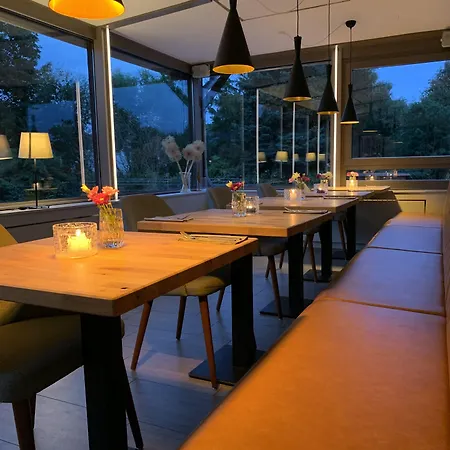 Hotel Zeitlos Und Restaurant Am Fuchsbach 3*