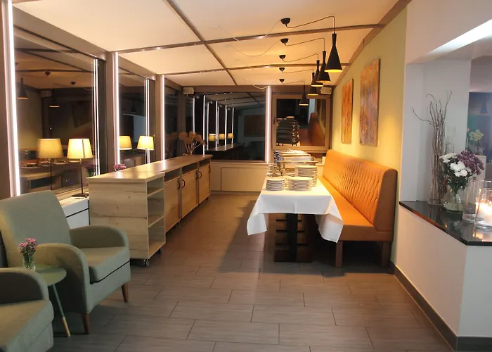 Zeitlos Und Restaurant Am Fuchsbach Pattensen (Hanover)